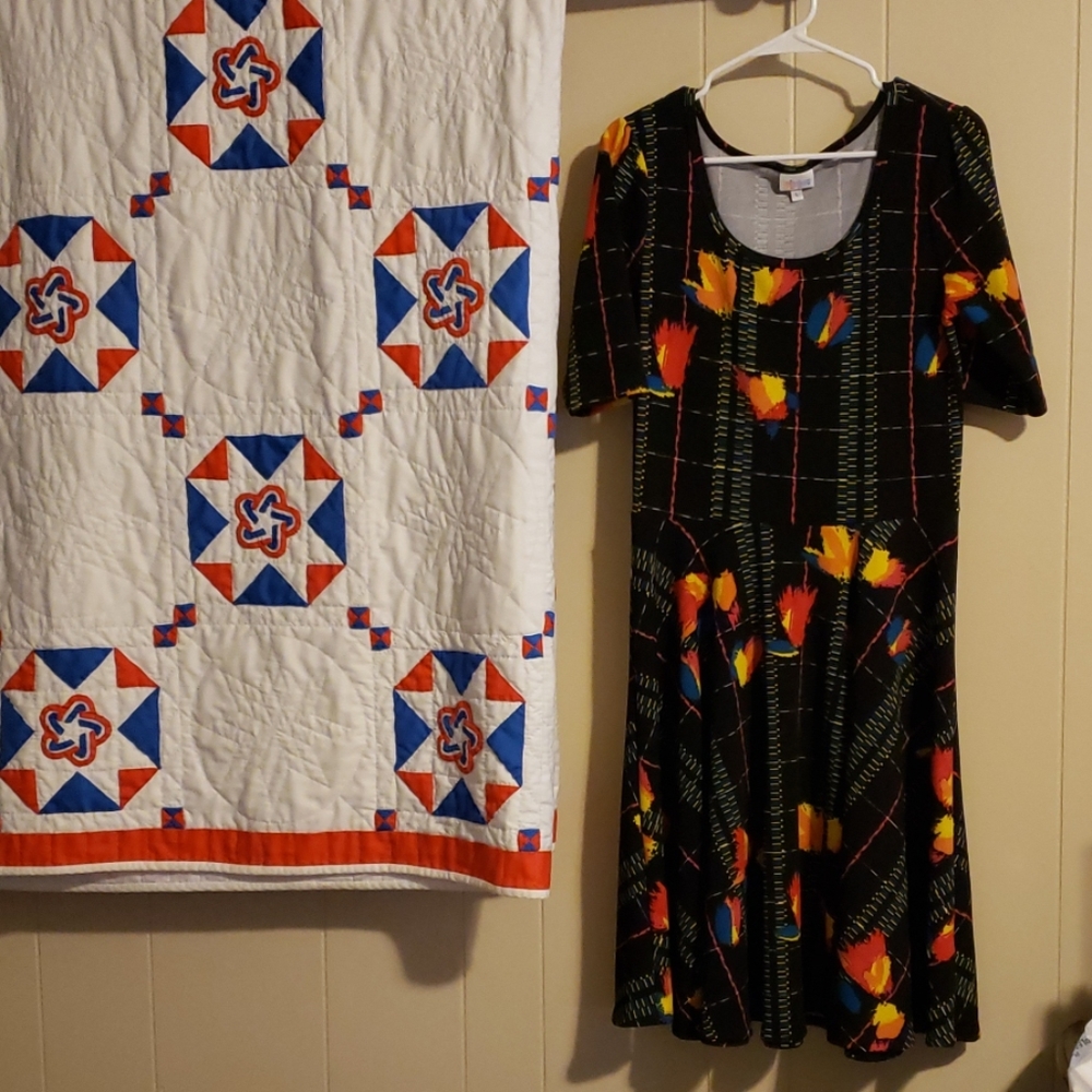 Lularoe Nicole Paint Strokes